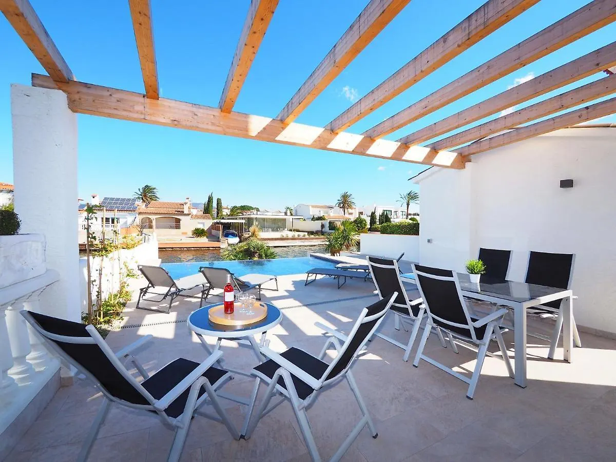 Holiday Home Alberes By Interhome Empuriabrava