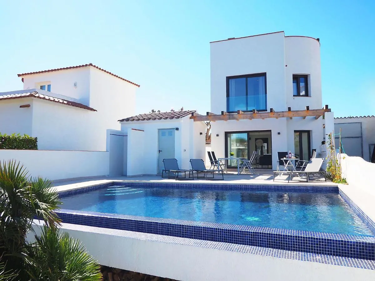 Holiday Home Alberes By Interhome Empuriabrava