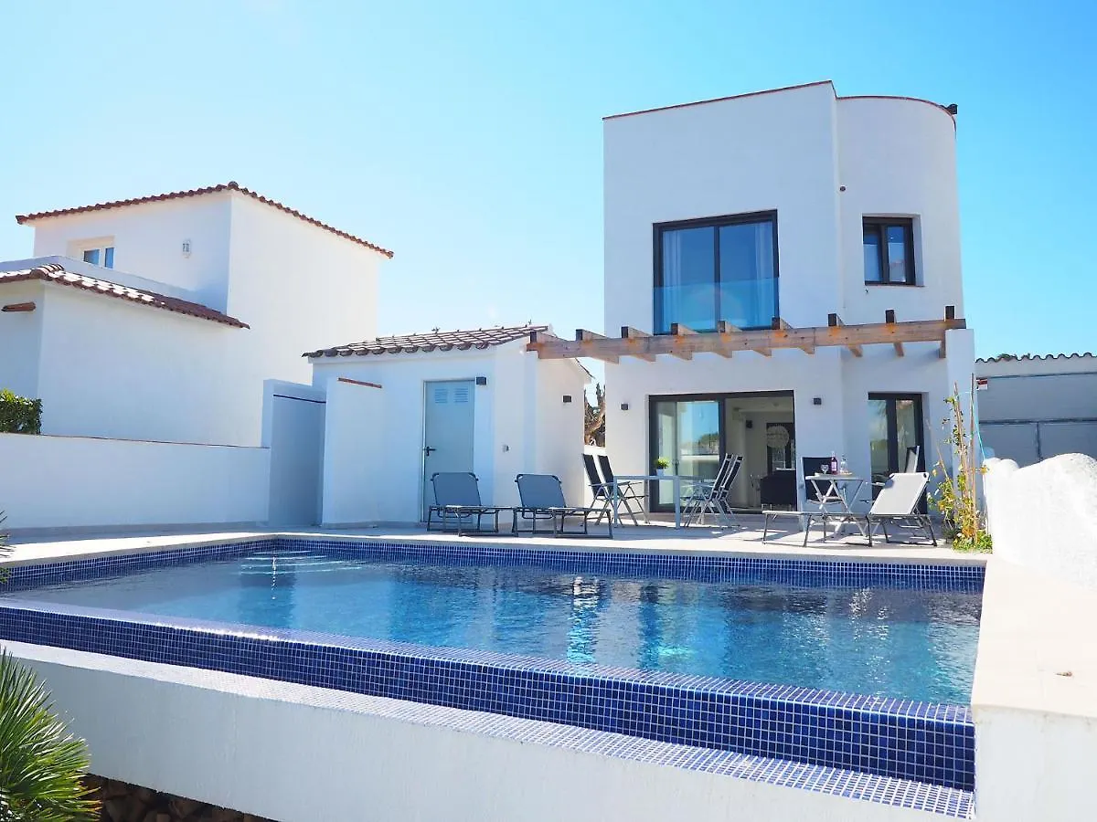 Holiday Home Alberes By Interhome Empuriabrava