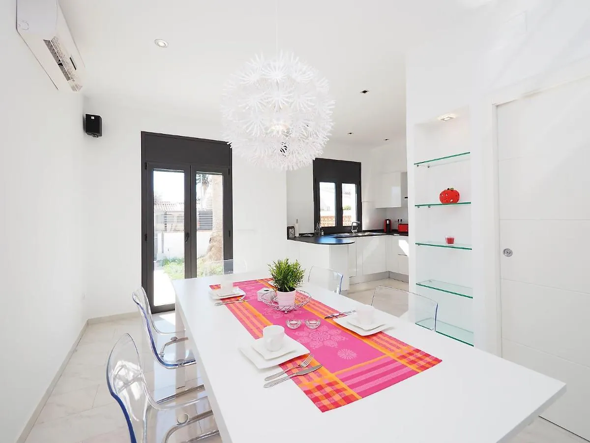 Holiday Home Alberes By Interhome Empuriabrava